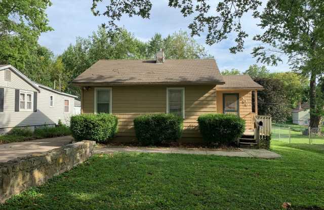 506 E Hereford Ave II-049 - 506 East Hereford Avenue, Independence, MO 64055