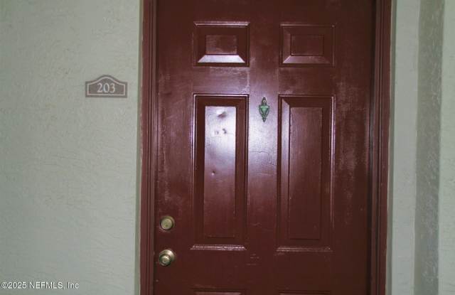 4035 GRANDE VISTA Boulevard unit: 203