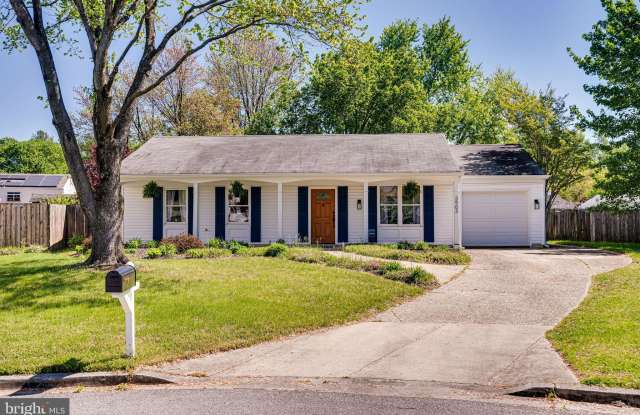 3903 NAPOLEON PLACE