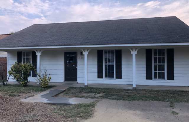 3424 Laurelwood Dr Horn Lake, MS