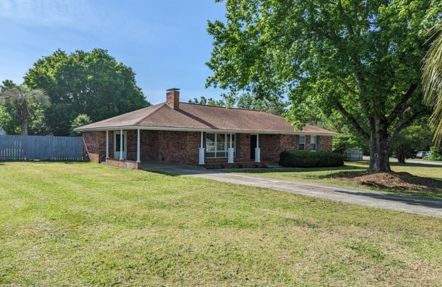 18 YOSEMITE CIR. - 18 Yosemite Circle, Sumter County, SC 29154