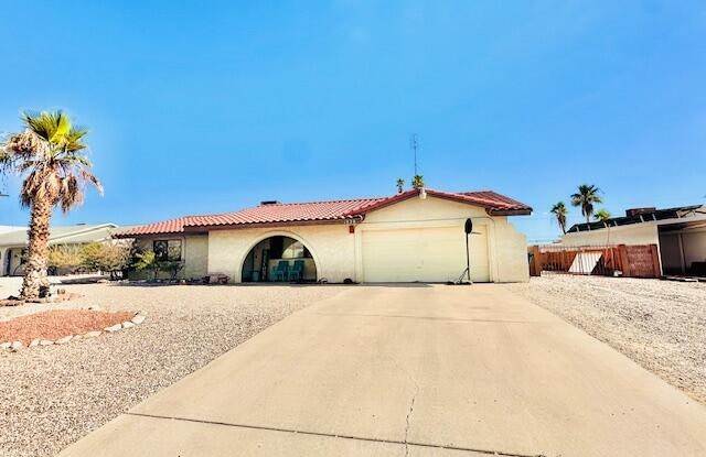 1828 Beavertail Dr