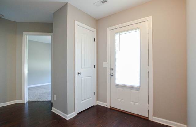 Pet Friendly Three Bedroom!