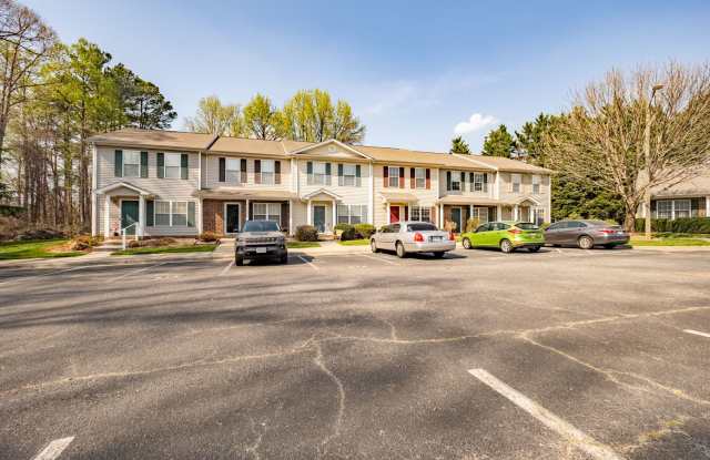 Private 2BR Townhome with Two En-Suite Bathrooms