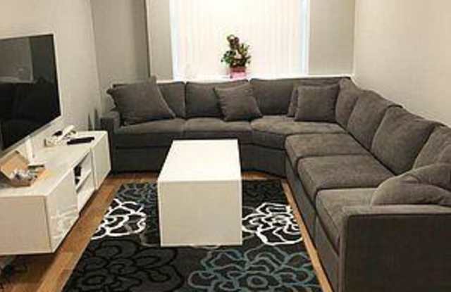 4995 Henry Hudson Parkway West