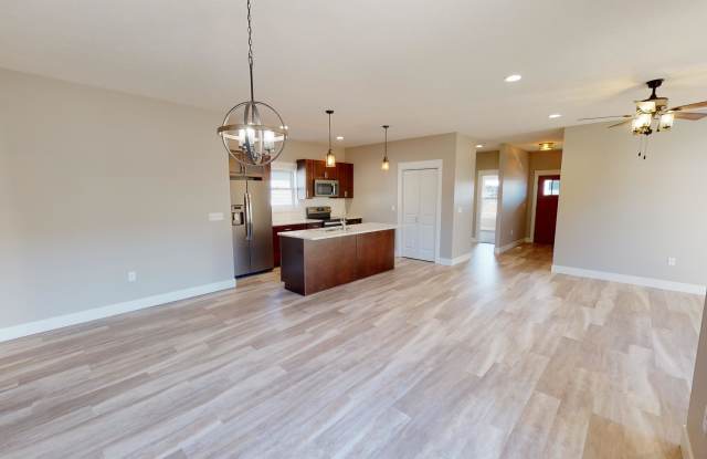 1003 Maple Avenue
