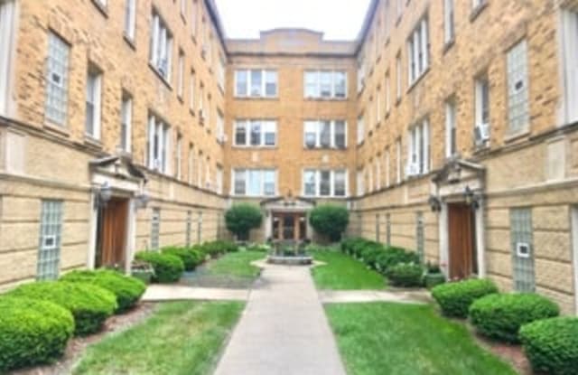 3455 W Foster #L-2 - 3455 W Foster Ave, Chicago, IL 60625