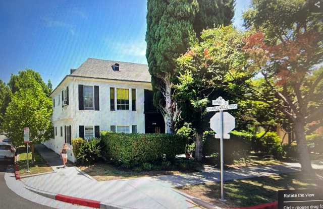 Photo of 200 South Reeves Drive