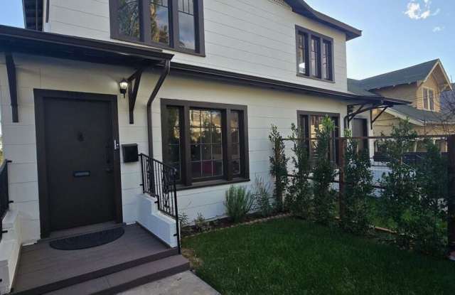 1446 Calumet Ave unit: 1