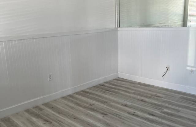 Photo of Ocean Breeze 16