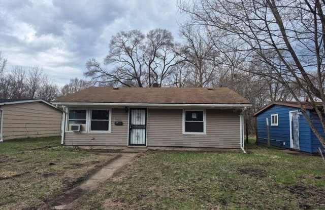 Photo of 3326 Delaware Street