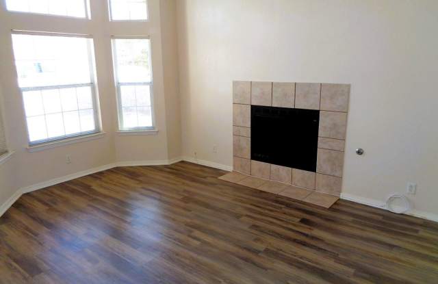 Marvelous Two Story Upper Valley Home With Refrigerated Air Located In Quiet Neighborhood