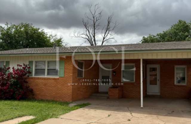 Large 3/2 with 2 living areas