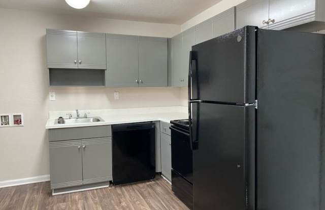 Photo of Brentwood Apartments