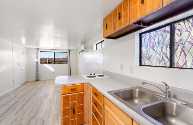 Photo of 1345 E. Grant Road