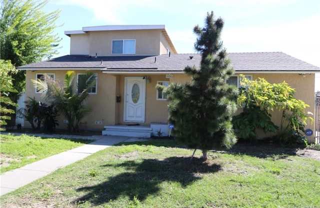 624 W Orangethorpe Avenue - 624 W Orangethorpe Avenue, Fullerton, CA 92832