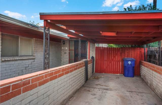 Pending/ Rented - Radiant East Tucson Retreat: Bright 2-Bed with Large Private Backyard