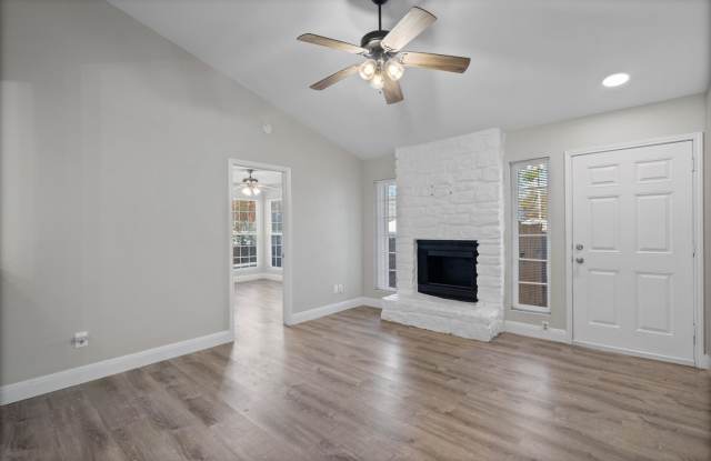 1203 Quail Valley Dr #B, Georgetown, Texas 78626