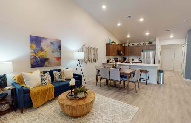 Photo of Everly of Macomb