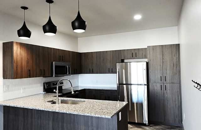 1889 West Broadway Street Unit C31