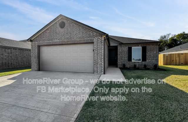 678 SW 11th St