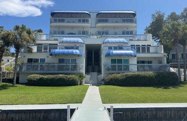 1208 East River Drive - 401