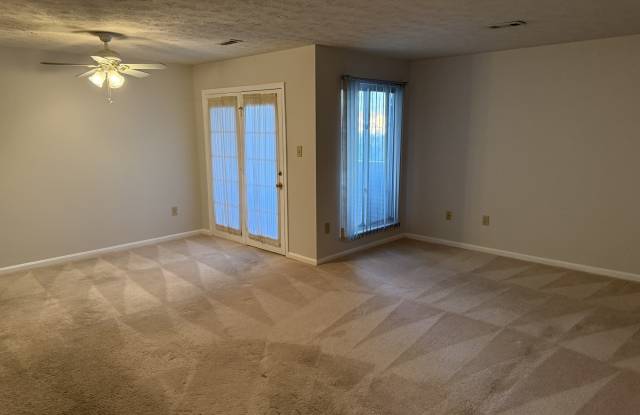 2145 Wainwright Ct# 1-D