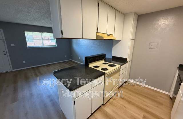 1700 Short ST - 1700 Short ST Unit A