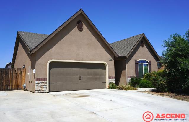 Beautiful 3-Bedroom Corner Lot Home with Solar & Spacious Backyard