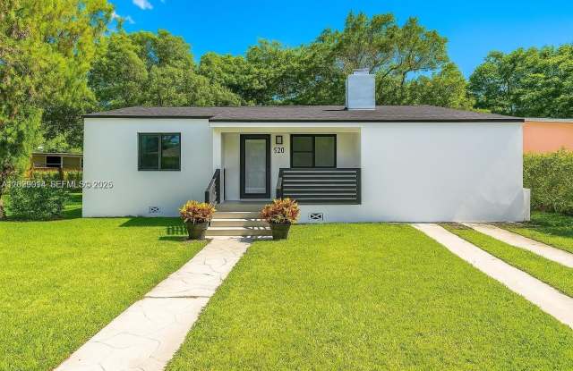 520 NW 45th St