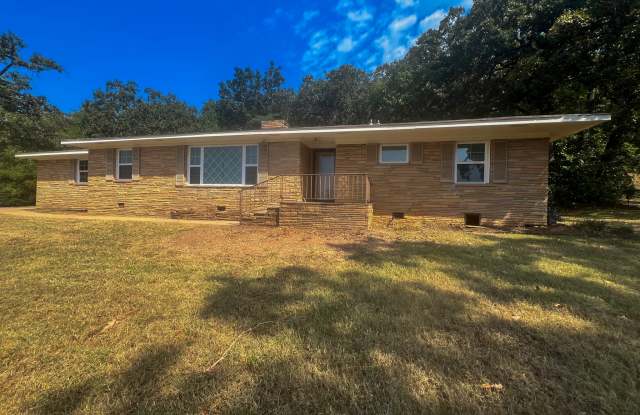 Photo of 2225 South Dallas