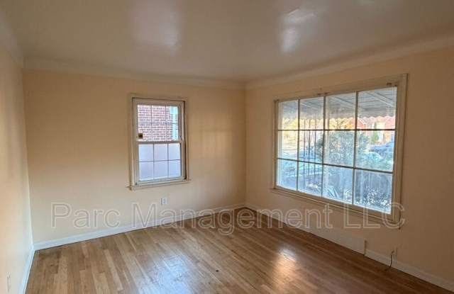 16121 West Parkway Street