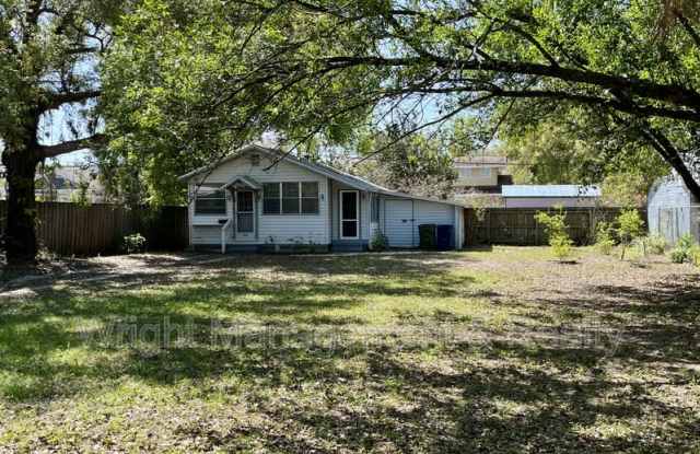 108 West Comanche Avenue