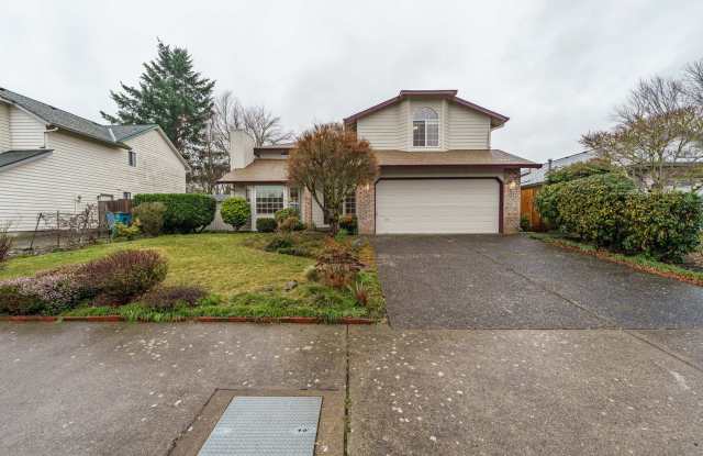 Charming 3 Bedroom, 2.5 Bath Single-Family Home in Country Side Woods Neighborhood