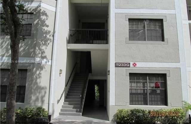11233 W Atlantic Blvd