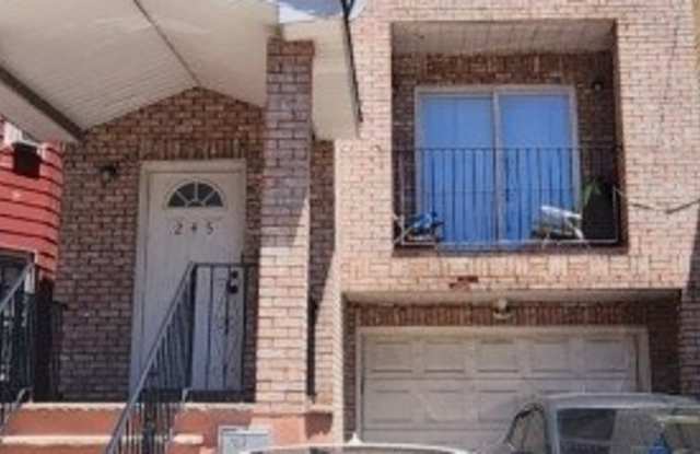 245 Clark Pl