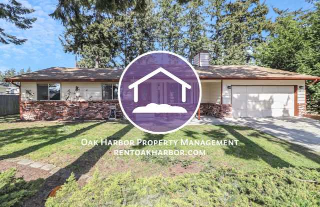 3 Bed 2 Bath - Groups Per Approval - Dog Friendly - Fenced Yard