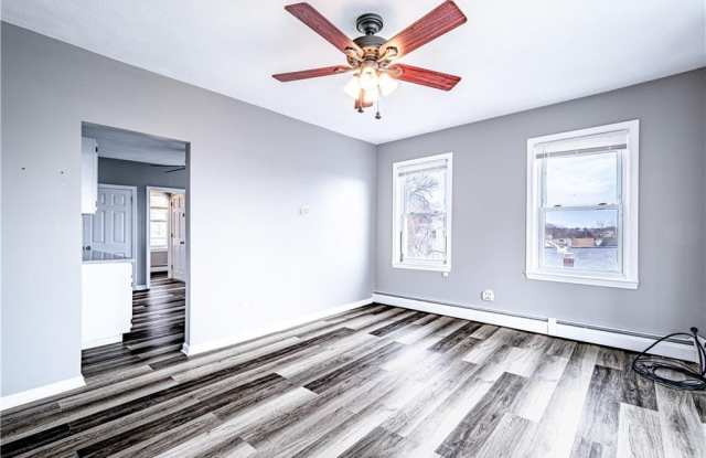 216 Maplewood Avenue