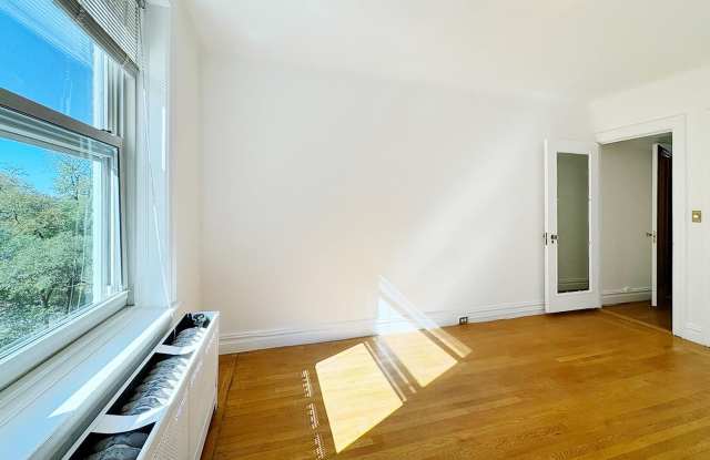 390 Riverside Dr Apt 5G