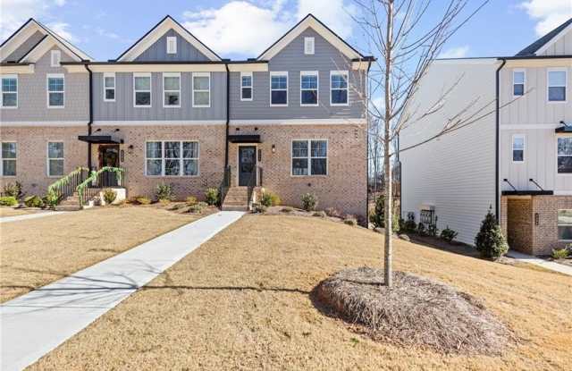 1230 Ainsworth Alley