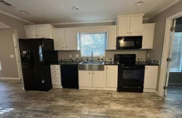 16 Glen Cove Ct, #42