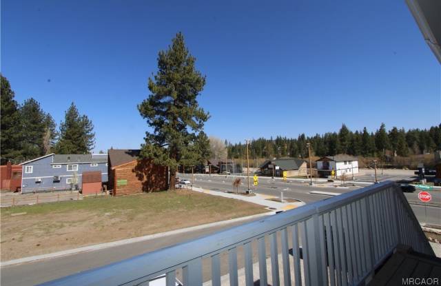 42695 Moonridge Road unit: C