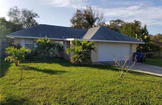 701 25TH STREET SW - 701 25th Street Southwest, Largo, FL 33770