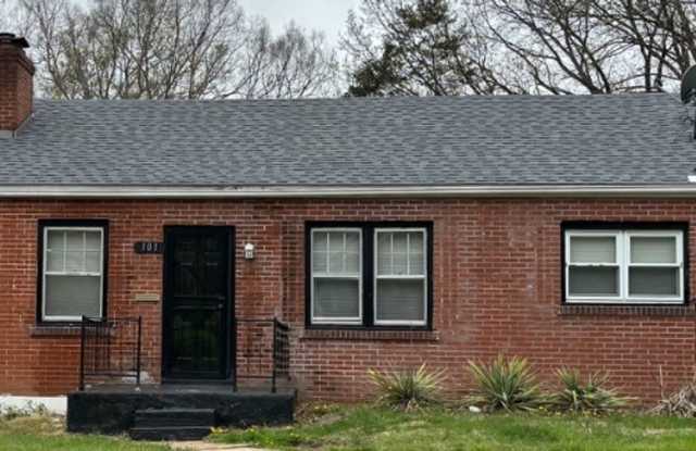 CHARMING 2 BEDROOM SINGLE FAMILY HOME AVAILABLE NOW! - 101 South Barat Avenue, Ferguson, MO 63135