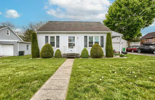 3 bedroom capcod - 256 Webster Street, Carlisle, PA 17013