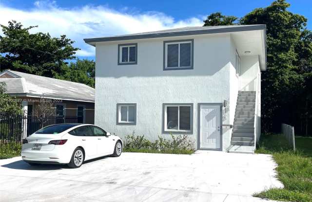 1768 NW 68th Ter