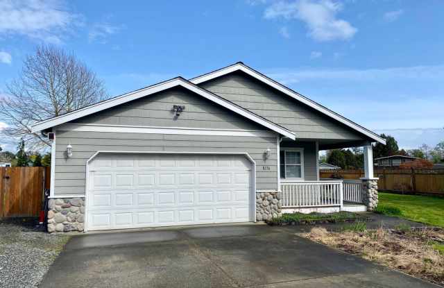8236 Chilliwack Rd