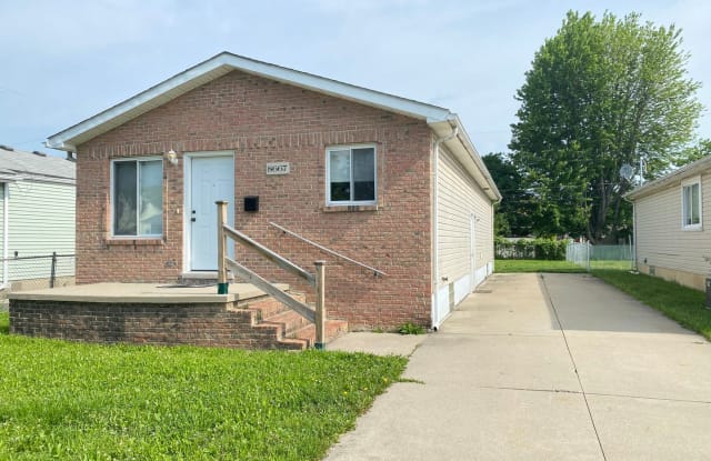 8667 Lozier - 8667 Lozier Avenue, Warren, MI 48089