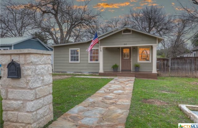 361 S Central Avenue - 361 South Central Avenue, New Braunfels, TX 78130