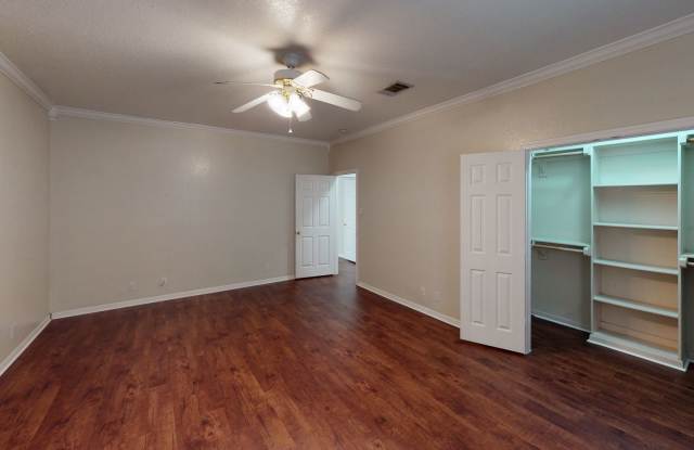 Spacious 4/2 Walking Distance to Baylor Campus  Minutes from Downtown!